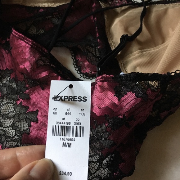 EXPRESS magenta & black lace harness bra top NWT🌺 - Picture 8 of 8